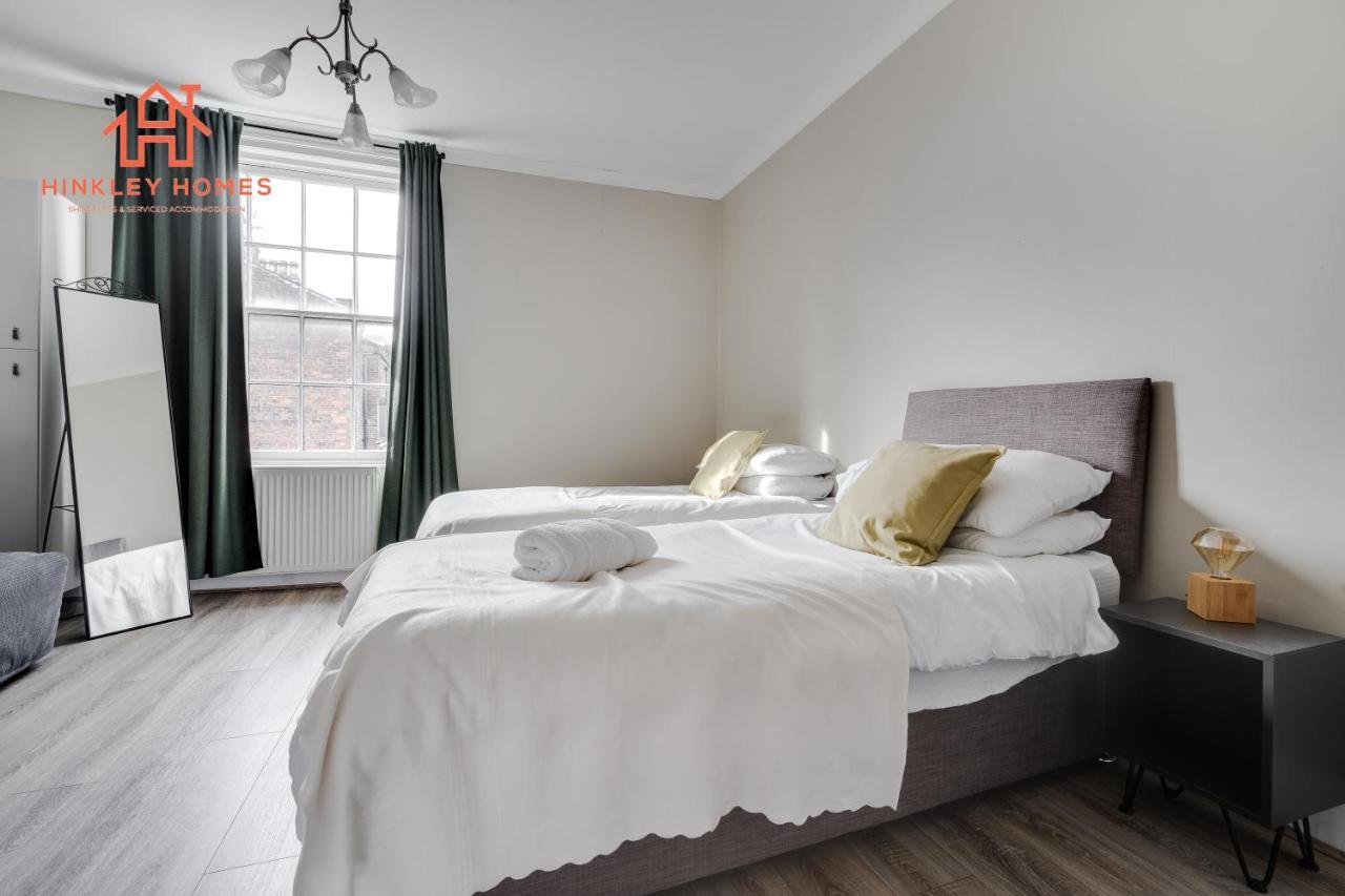 Large Centre - Georgian Townhouse- Rodney St *